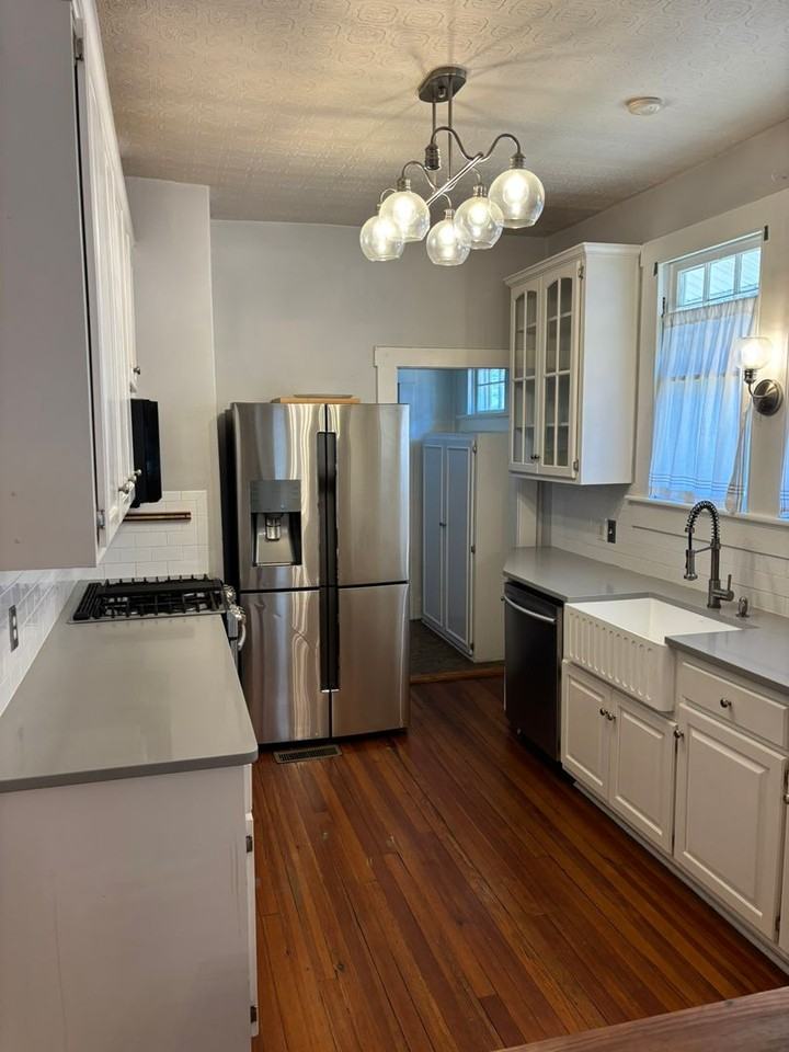 1901 Hill St - Photo 3 of 20