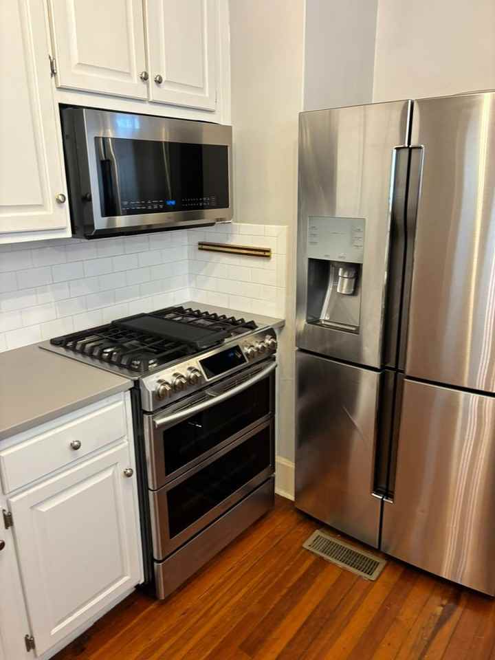 1901 Hill St - Photo 4 of 20