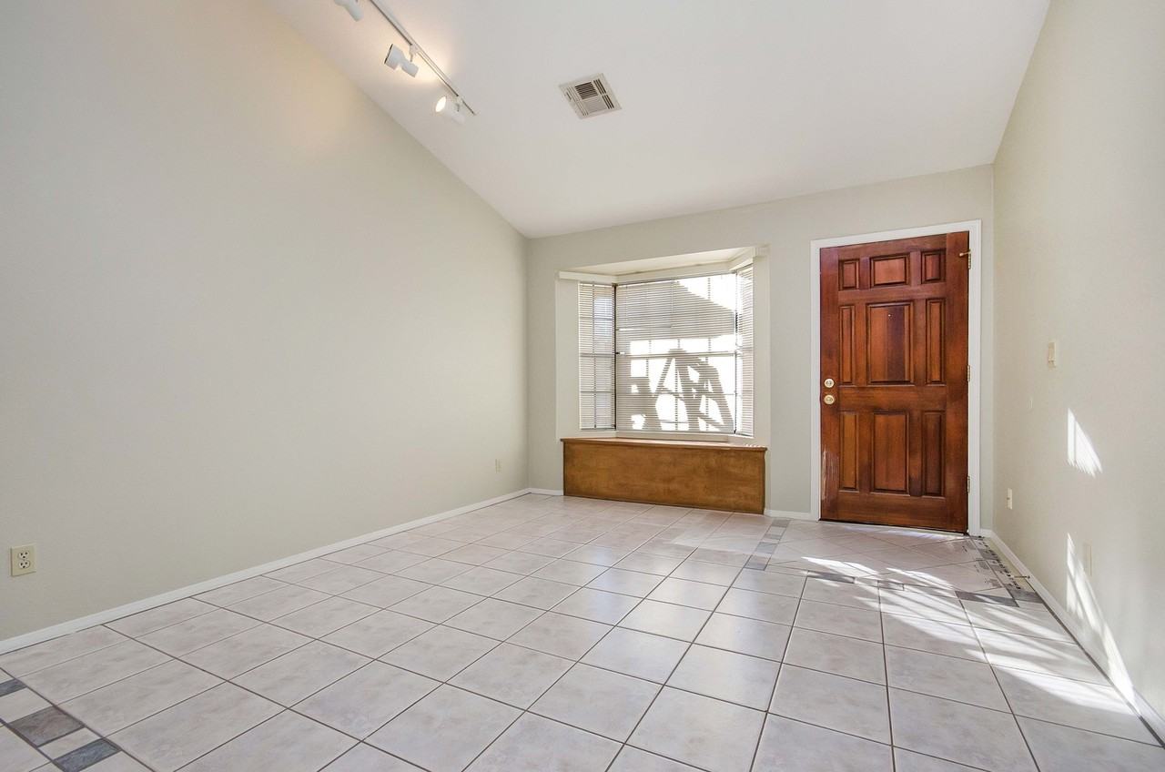 5802 E Enrose St - Photo 2 of 22