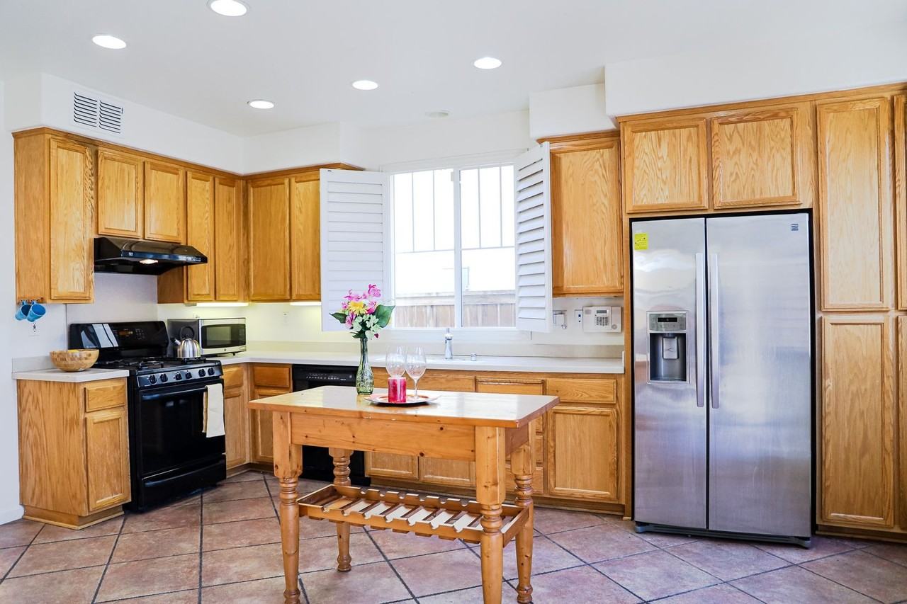 1281 Alder Creek Cir - Photo 5 of 34