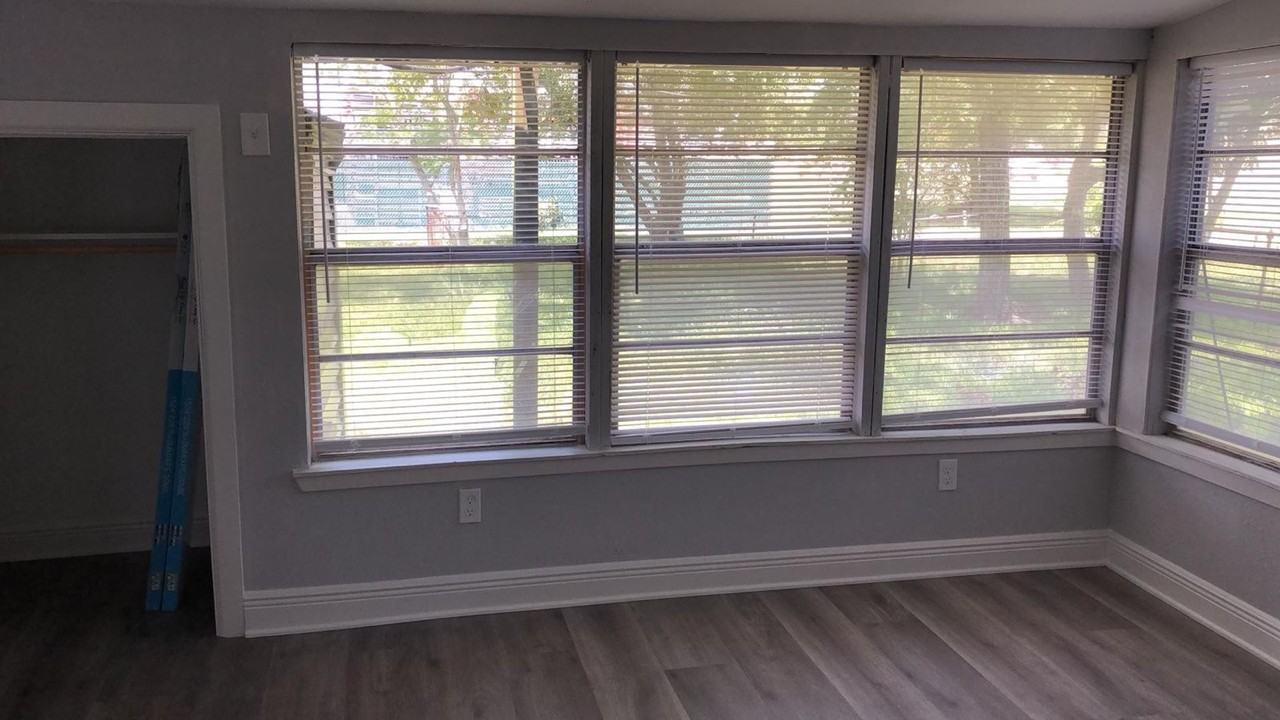 116 N Avenue D - Photo 5 of 18