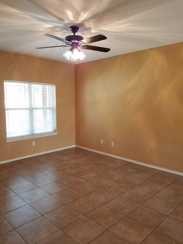 314 Mallory St - Photo 7 of 26