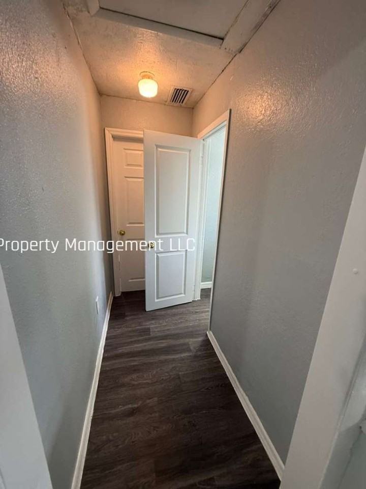 8414 N Brooks St - Photo 7 of 16