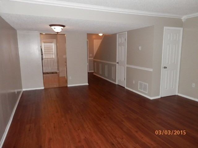 901 Olmstead Dr #36 - Photo 4 of 7