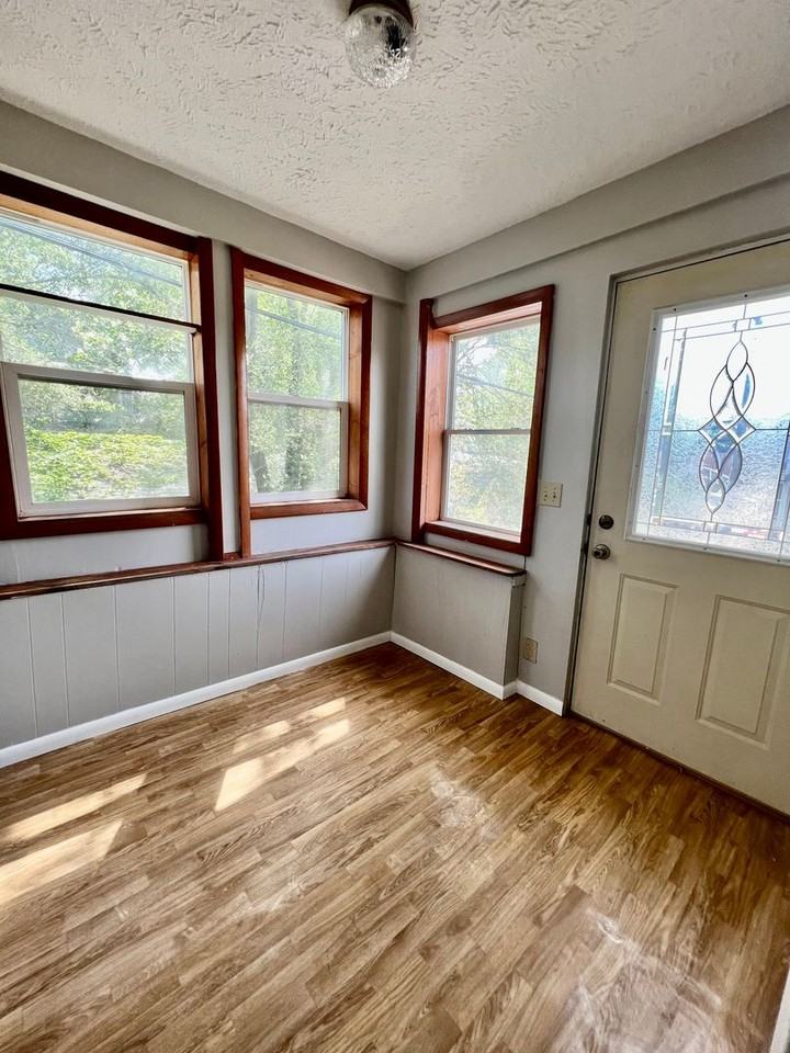 1012 Castelar St - Photo 4 of 28