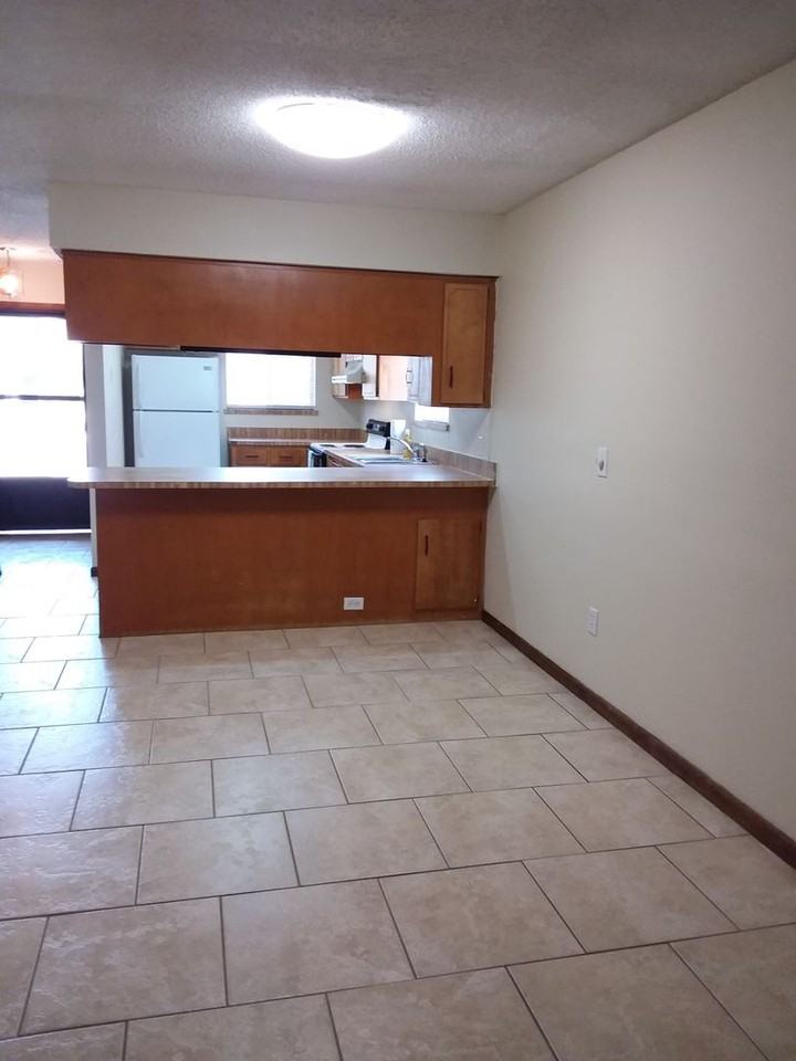 4316 Windergate Dr - Photo 7 of 24