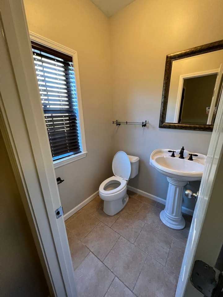 328 Amber Ln - Photo 6 of 30