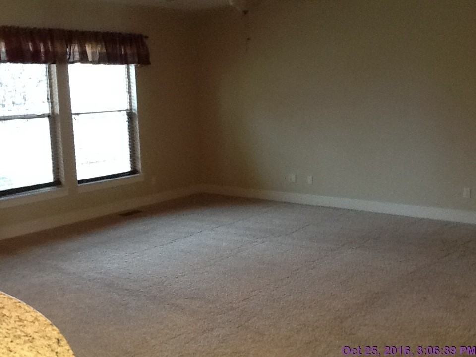 1504 E Tuttle Ct - Photo 4 of 37