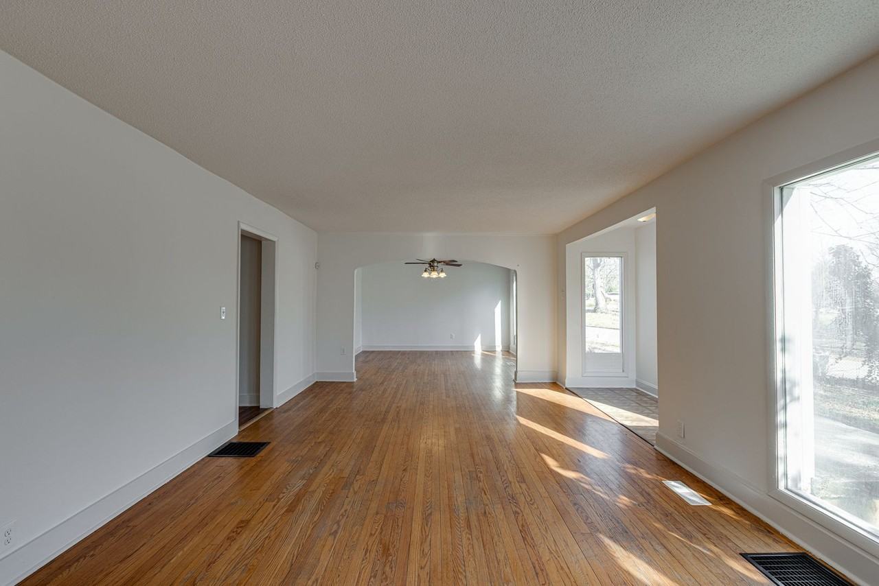 313 Shawnee Trl - Photo 5 of 27