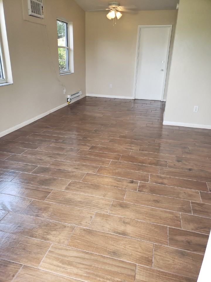 1162 Hampshire Ave - Photo 4 of 22