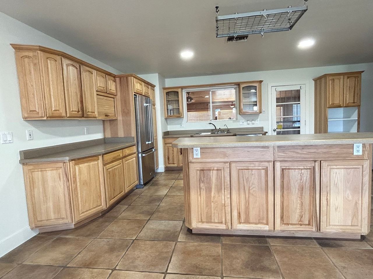 10410 N 37th Dr - Photo 3 of 25