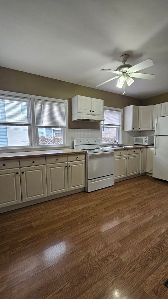 1208 W Church St - Photo 5 of 19