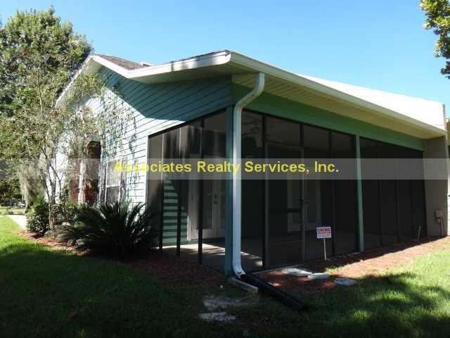 2727 Nw 103rd Way - Photo 3 of 18