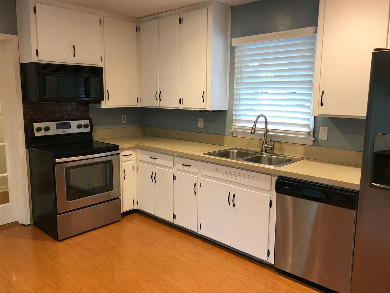 6112 Hinchcliff Rd - Photo 6 of 13