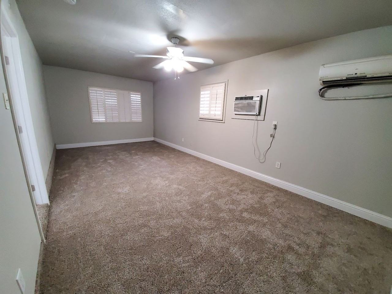 1415 De Witt Ave - Photo 2 of 22