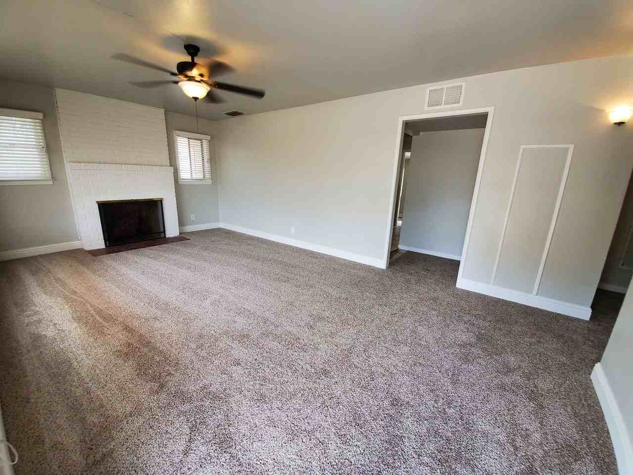 1415 De Witt Ave - Photo 5 of 22