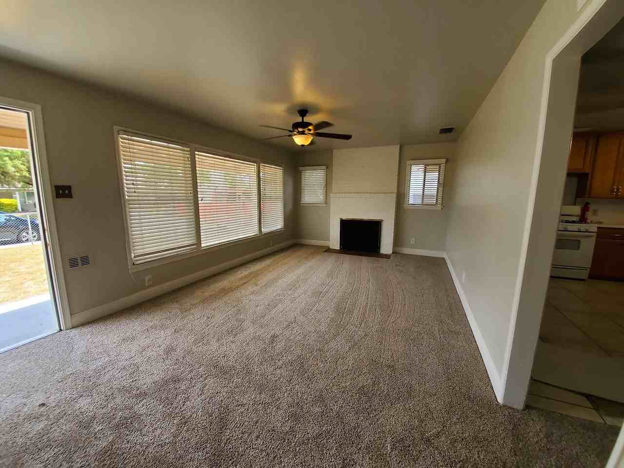 1415 De Witt Ave - Photo 6 of 22