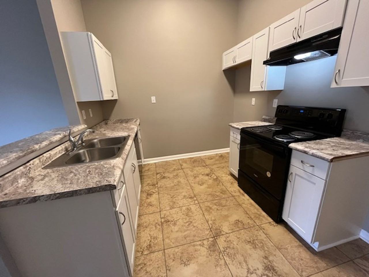 6465 Barretts Bend Dr - Photo 4 of 11