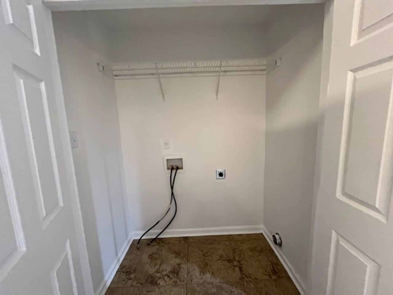 6465 Barretts Bend Dr - Photo 6 of 11