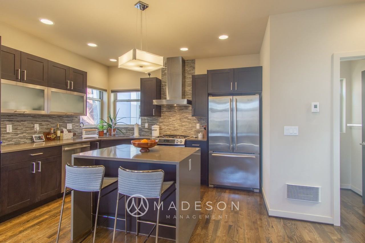 7447 4th Ave Ne - Photo 6 of 31