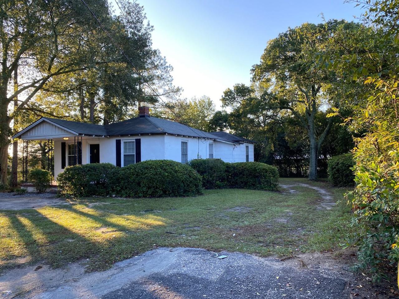 7244 Middle St - Photo 3 of 16