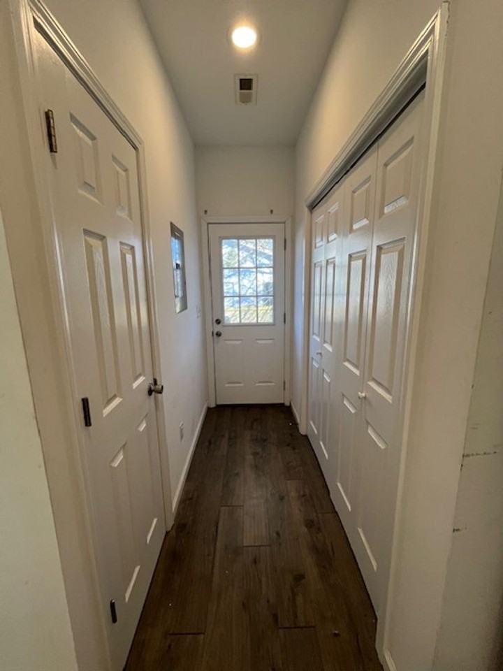 219 Gores Row - Photo 6 of 13