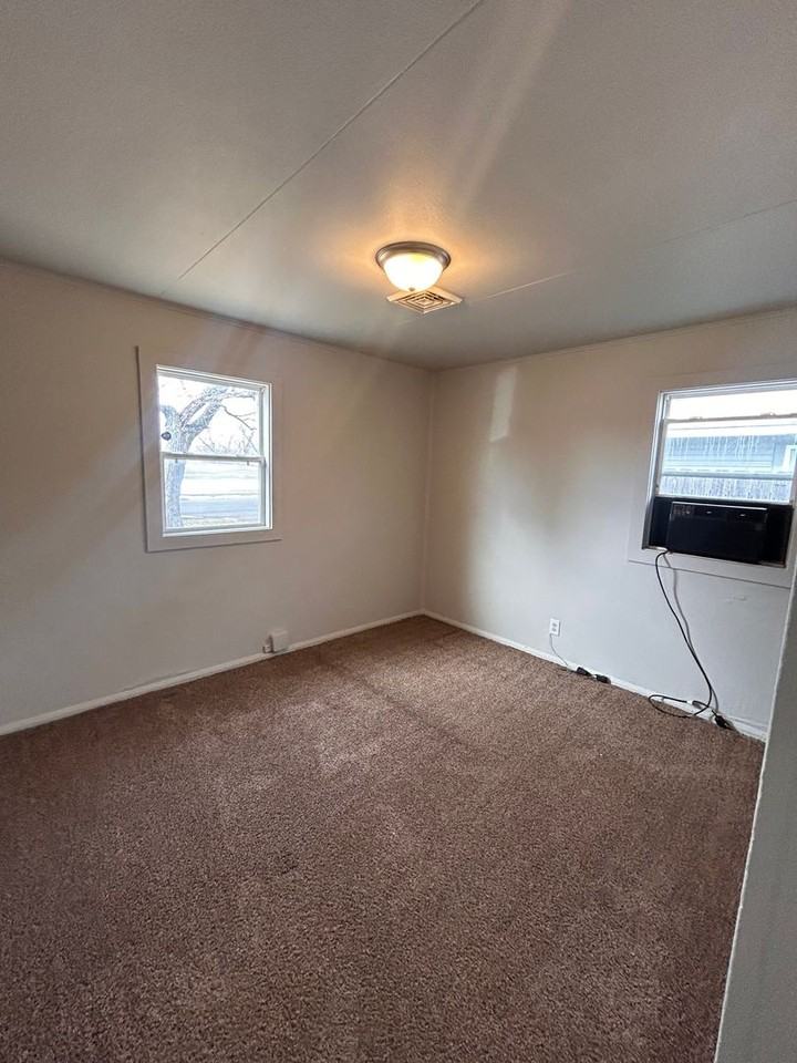 4925 Gaywood Dr - Photo 5 of 6