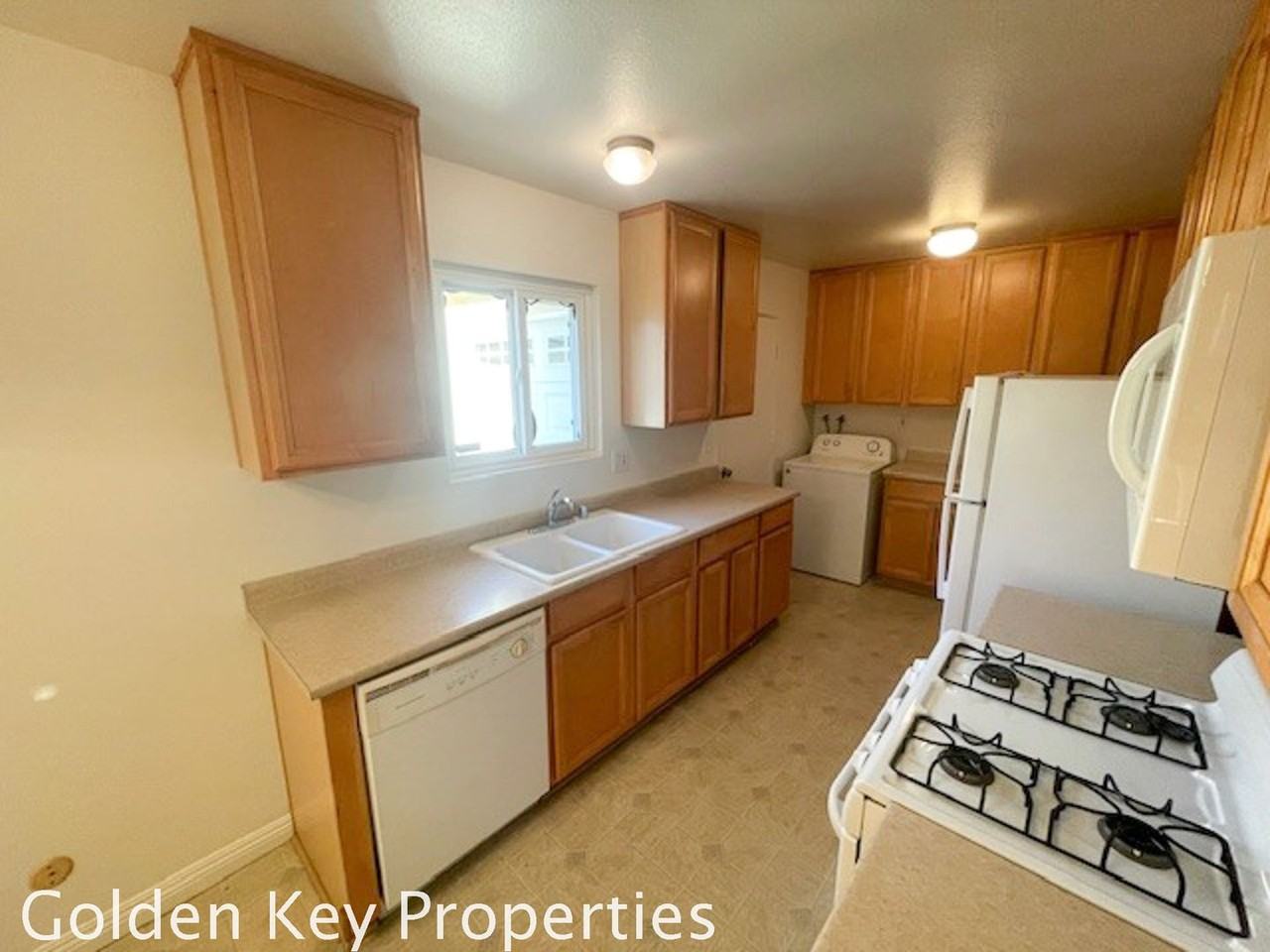 3350 Buena Hills Dr - Photo 4 of 16