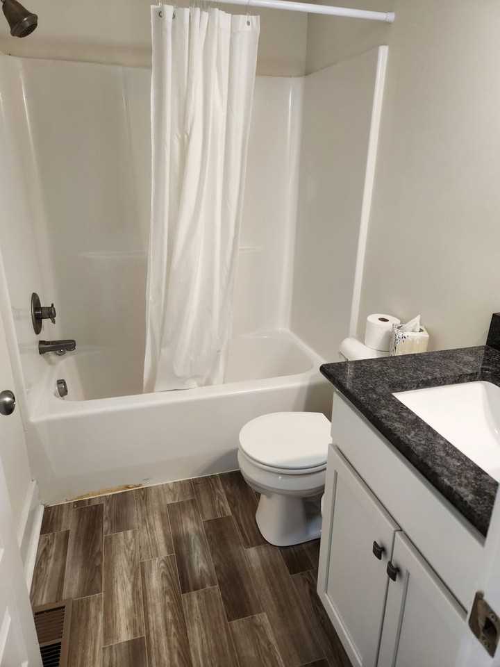 201 N Dillard St #A - Photo 7 of 9