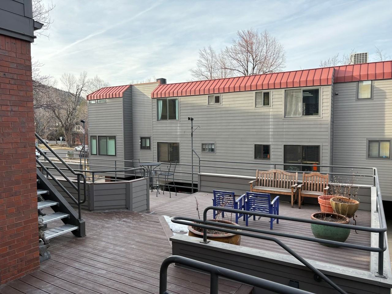 790 Walnut St - Photo 3 of 25