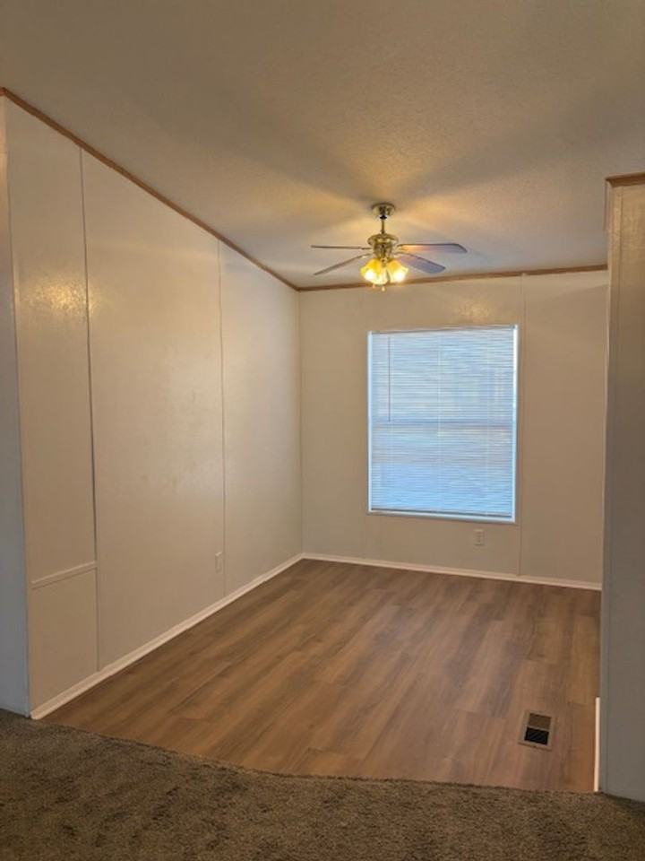 18 Sunlight Ave - Photo 3 of 9