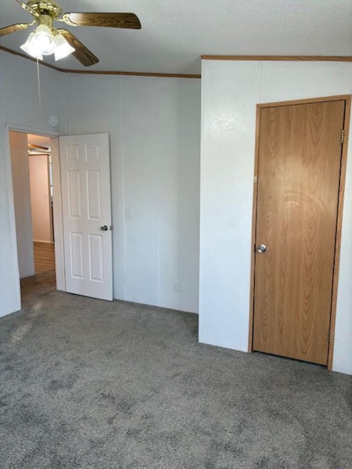 18 Sunlight Ave - Photo 7 of 9