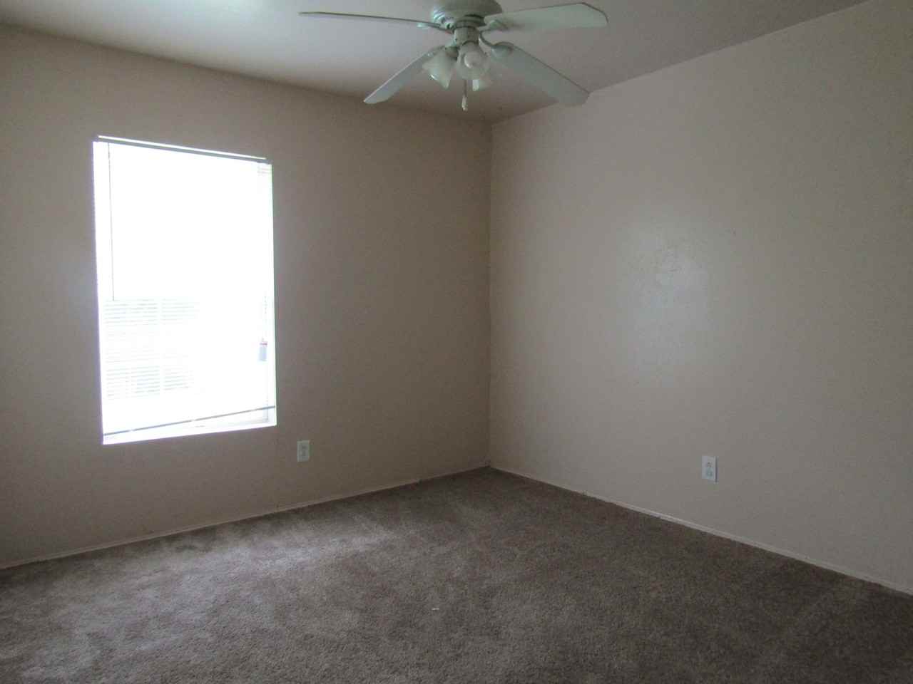 2707 Avenue G - Photo 6 of 11