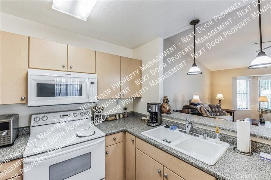 1060 Mountain View Dr - Photo 6 of 8