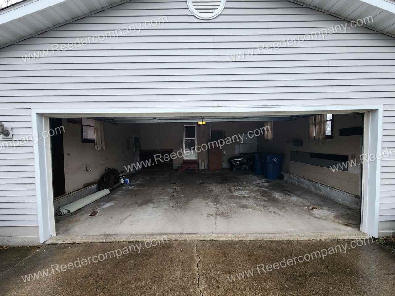 8739 Osborne Rd - Photo 2 of 17