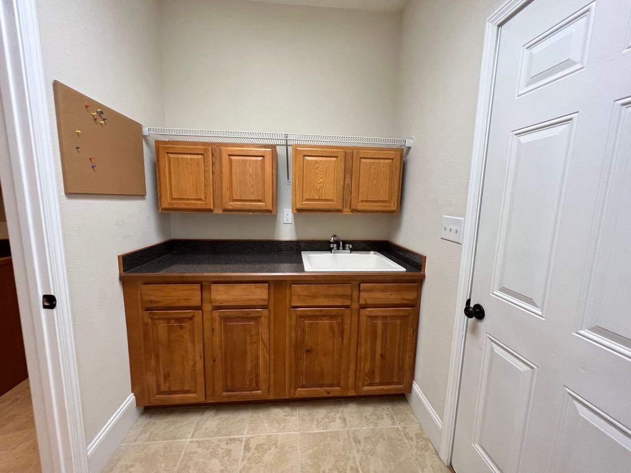 1930 Scarlett Meadows Dr - Photo 3 of 43