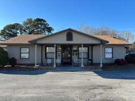 featured image of 858 Hackney Ave