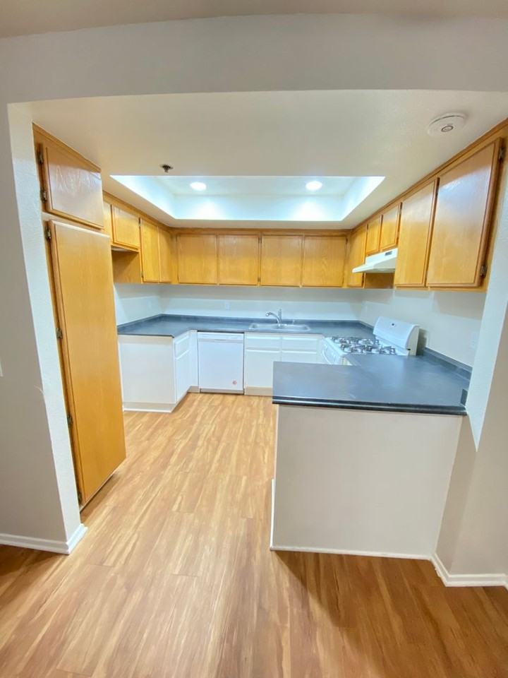 Arlington Court Apartments - Photo 7 of 12