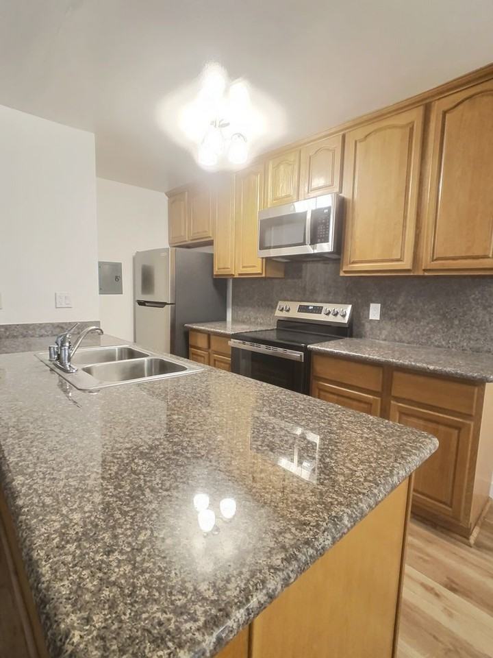 5652 Calmor Ave #2 - Photo 5 of 13