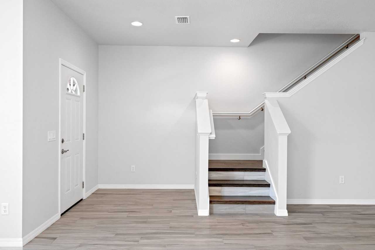 537 Sunbranch Ln - Photo 7 of 26