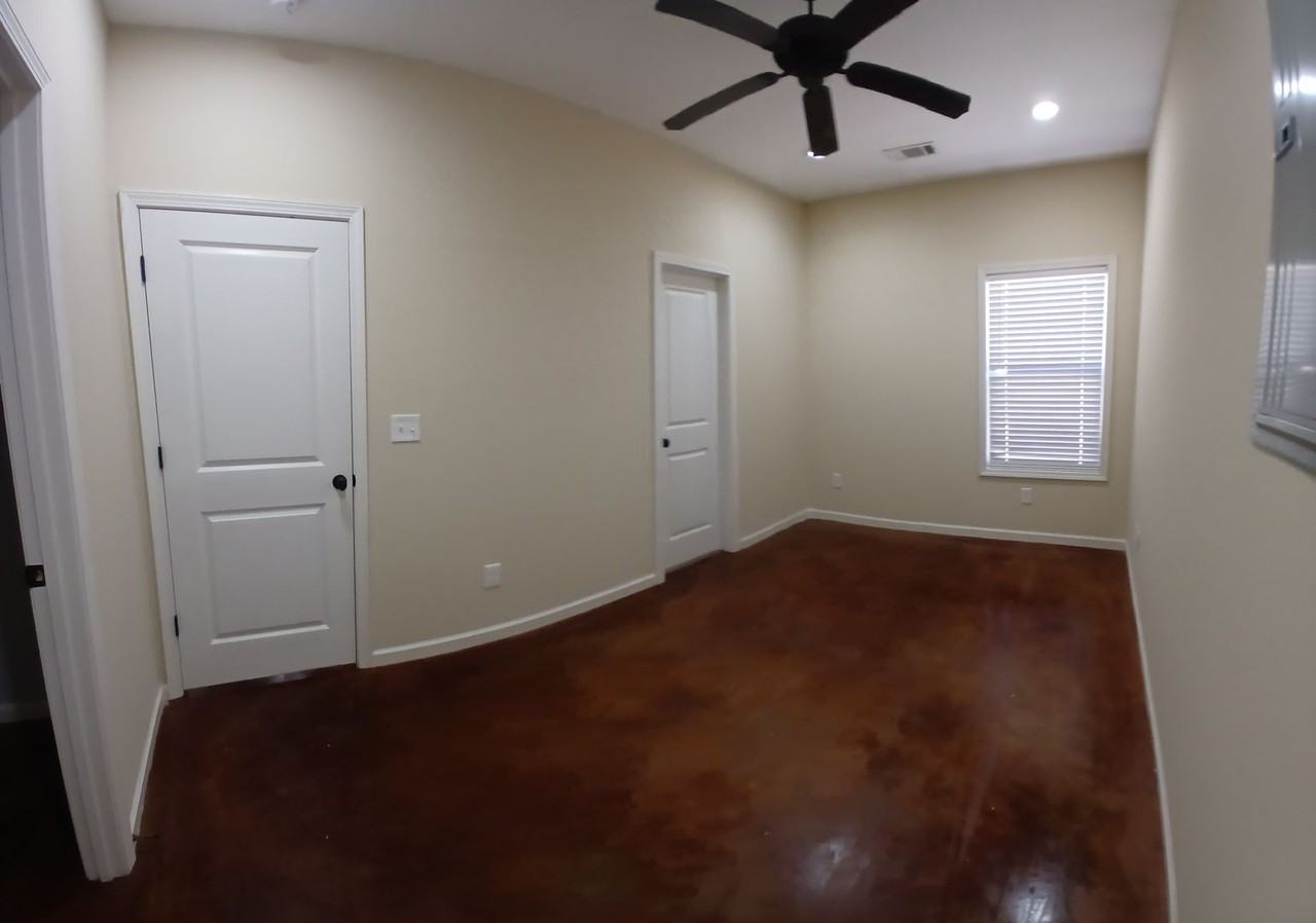 400 Riley Cv - Photo 6 of 7