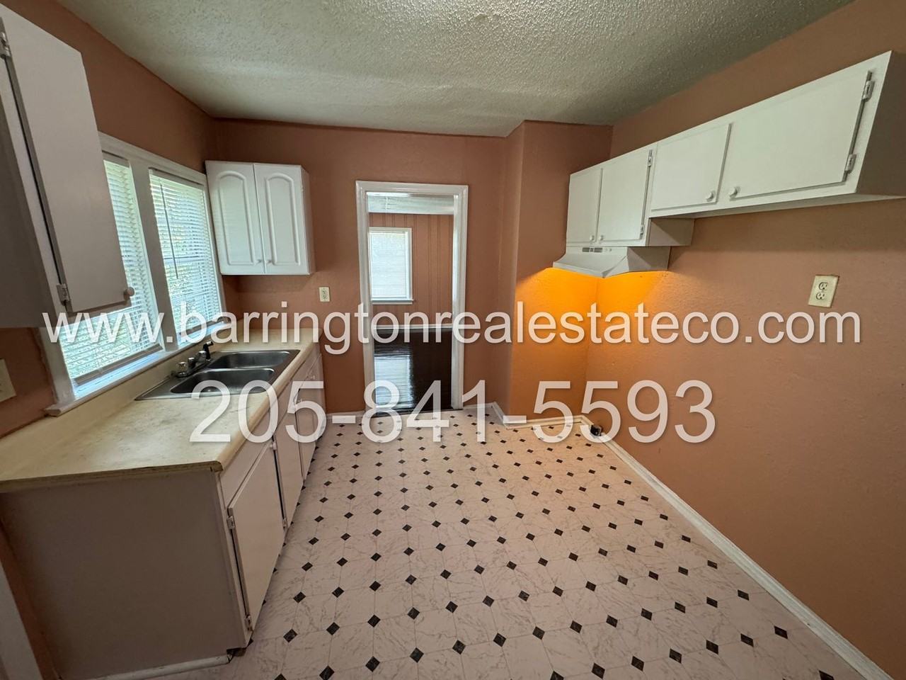 7330 Kimberly Ave - Photo 4 of 5