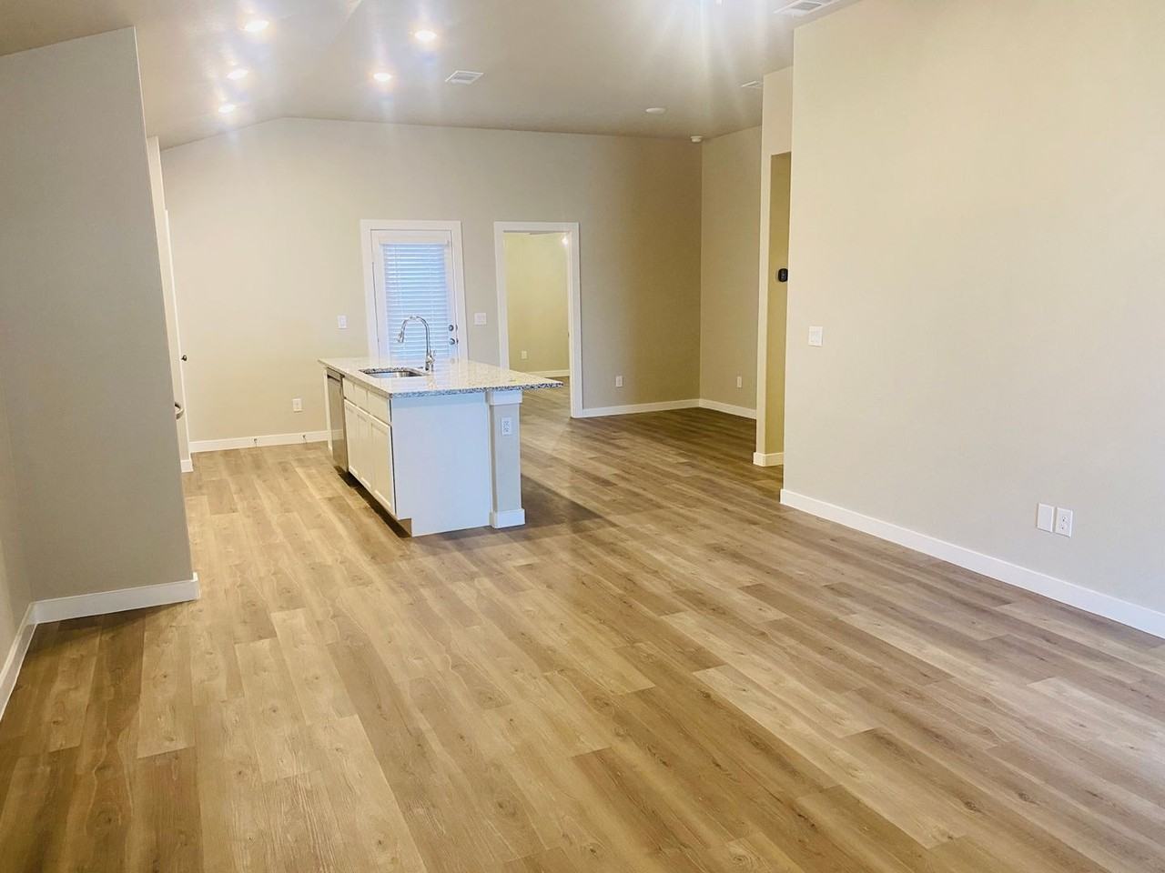 1810 134th St - Photo 3 of 14