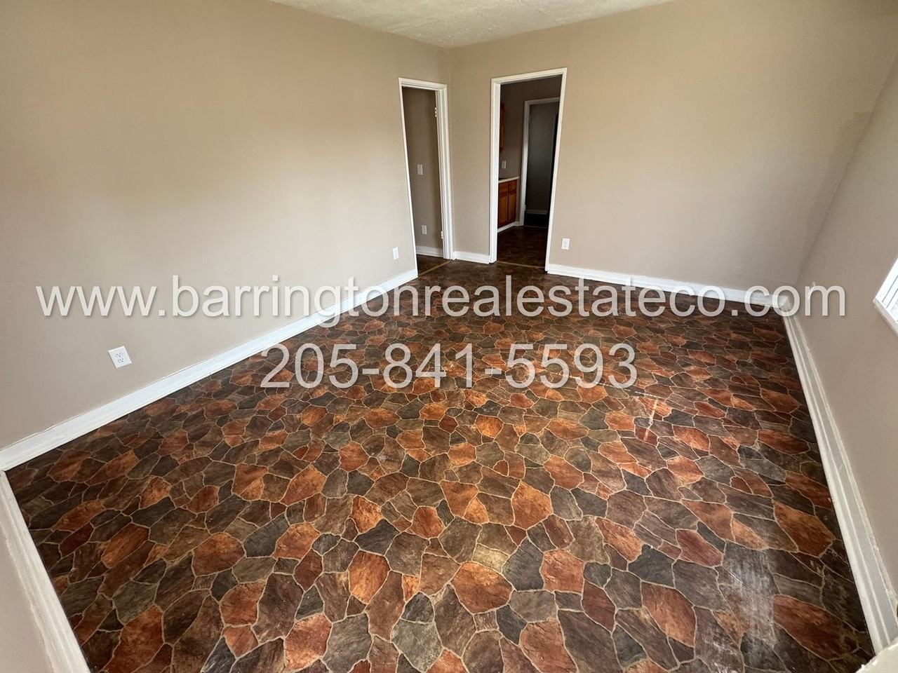 1541 17th Pl Sw - Photo 2 of 4