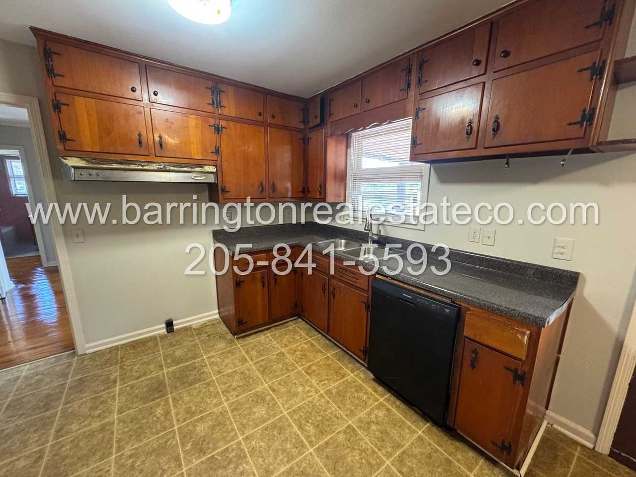 201 15th Ct Nw - Photo 4 of 6