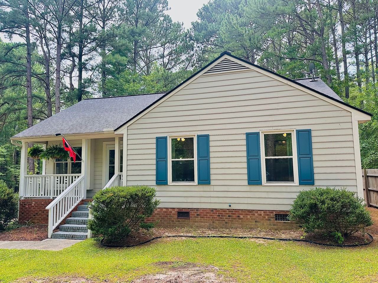 1120 Twin Cedar Ln - Photo 2 of 32