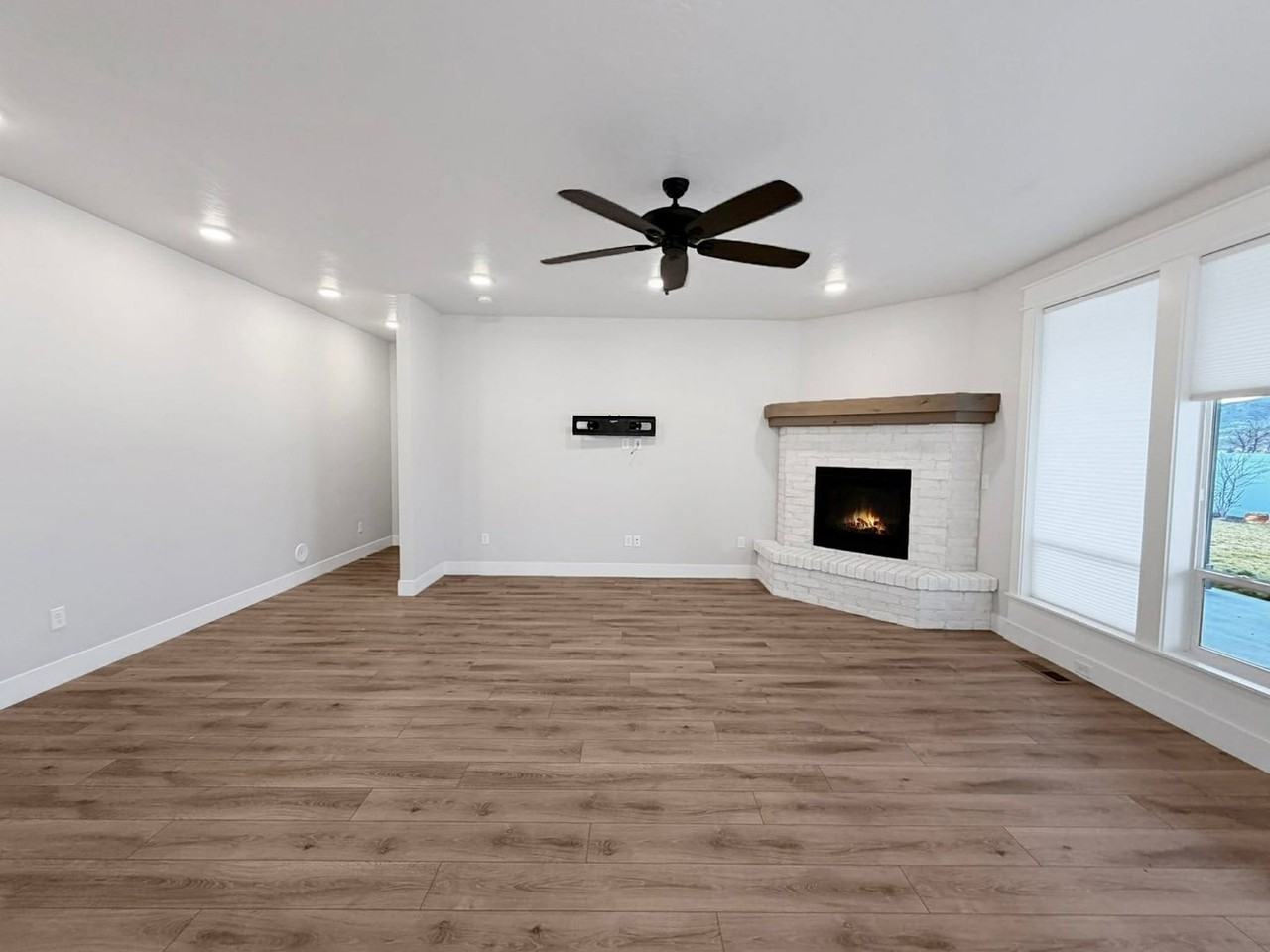 7773 W Cardinal Dr - Photo 5 of 23