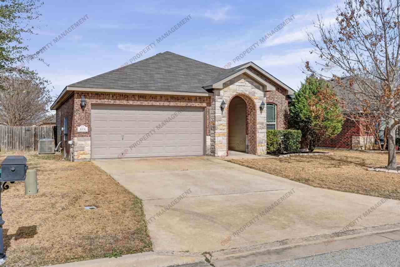 424 Wedgwood Dr - Photo 2 of 25