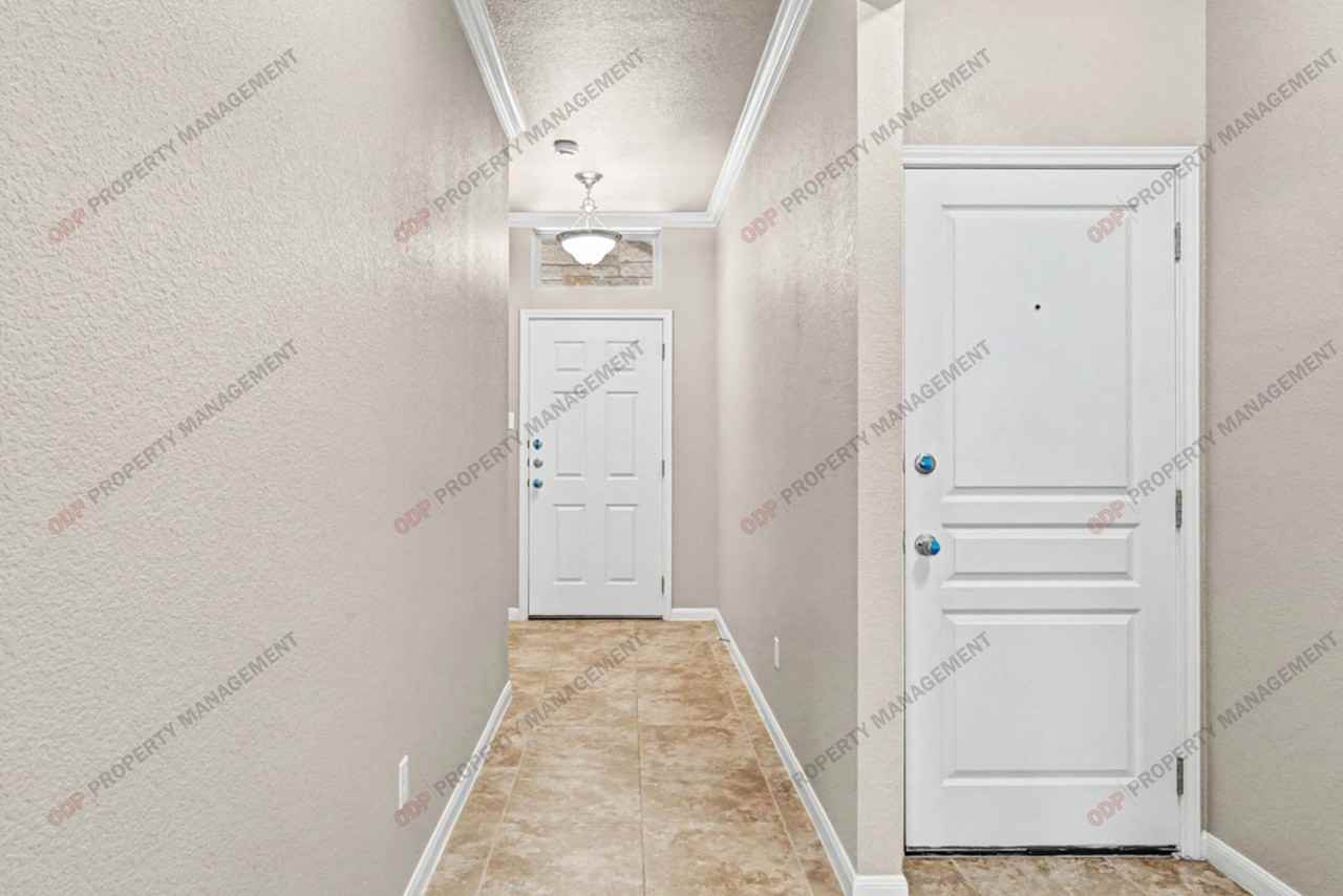 424 Wedgwood Dr - Photo 3 of 25