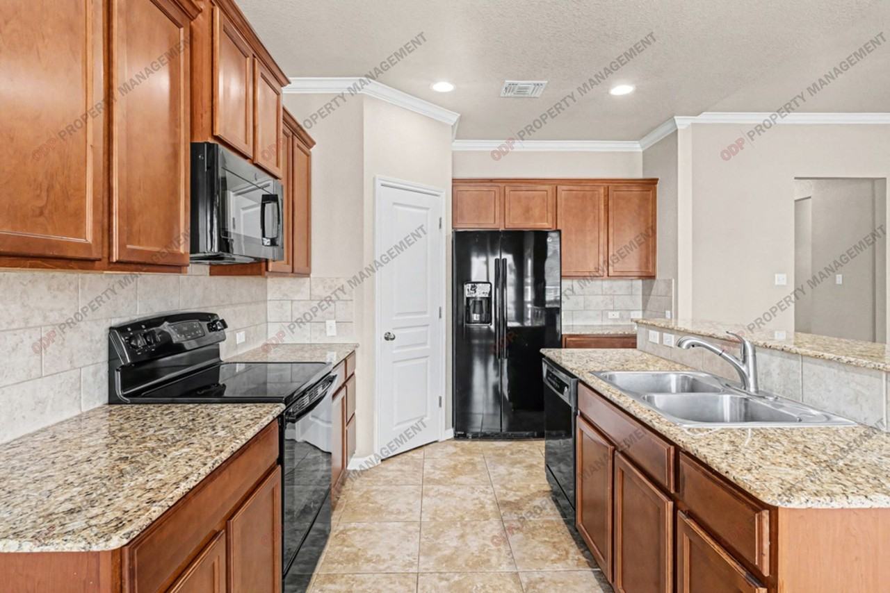 424 Wedgwood Dr - Photo 6 of 25